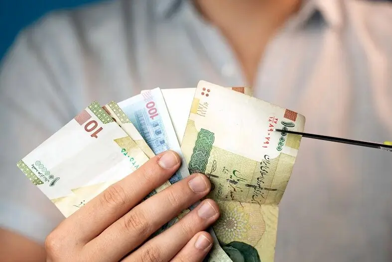 پایان یک قرن سلطنت ریال؛ حذف چهار صفر رسما کلید خورد