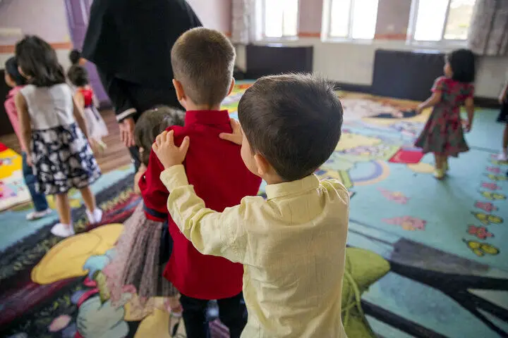 بسیاری از کودکان بهزیستی بدسرپرست هستند و نه بی‌سرپرست
