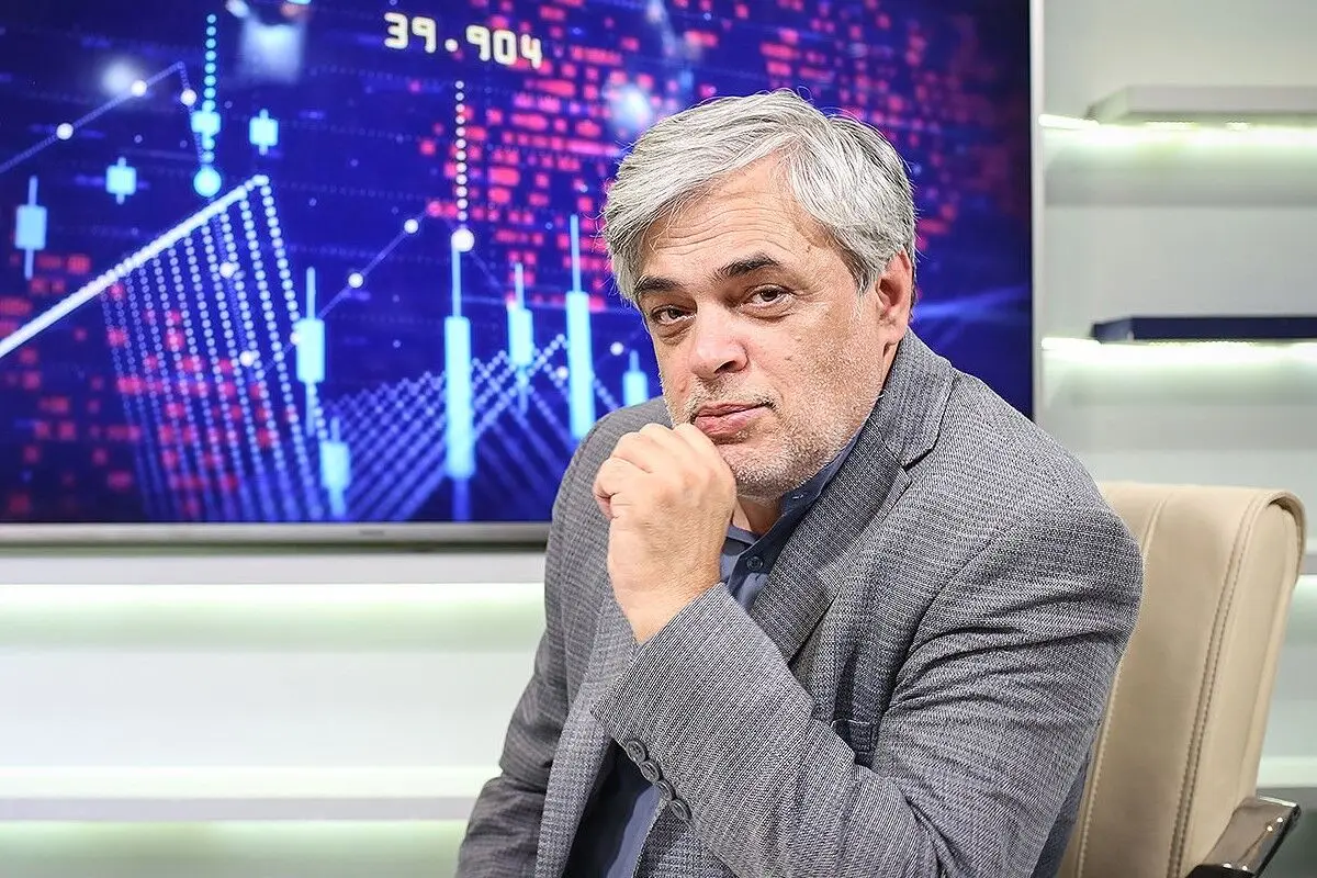 طعنه محمد مهاجری به پایداری‌ها: چقدر عقل چیز خوبی‌ست

