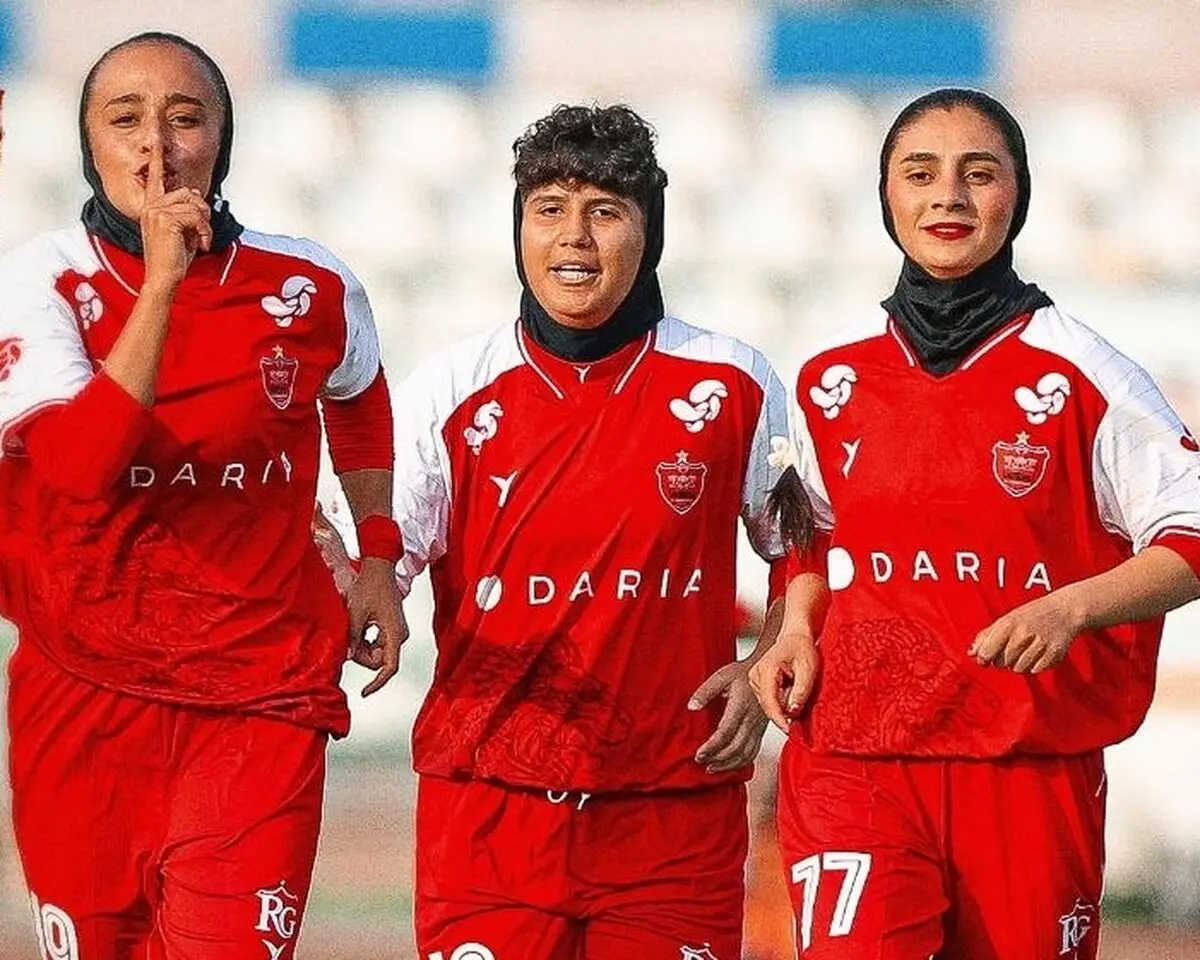 تصویر؛ یک پرسپولیسی زننده اولین گل تاریخ دربی زنان
