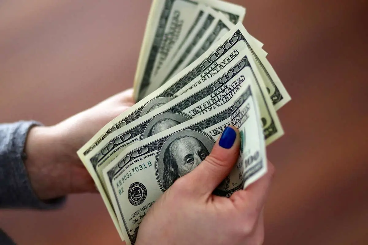 شوک شدید ترامپ به دلار؛ سقوط تاریخی دلار رقم خورد