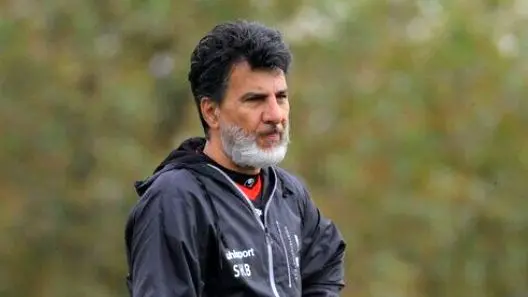 انتقال ستاره سابق استقلال به بیمارستان