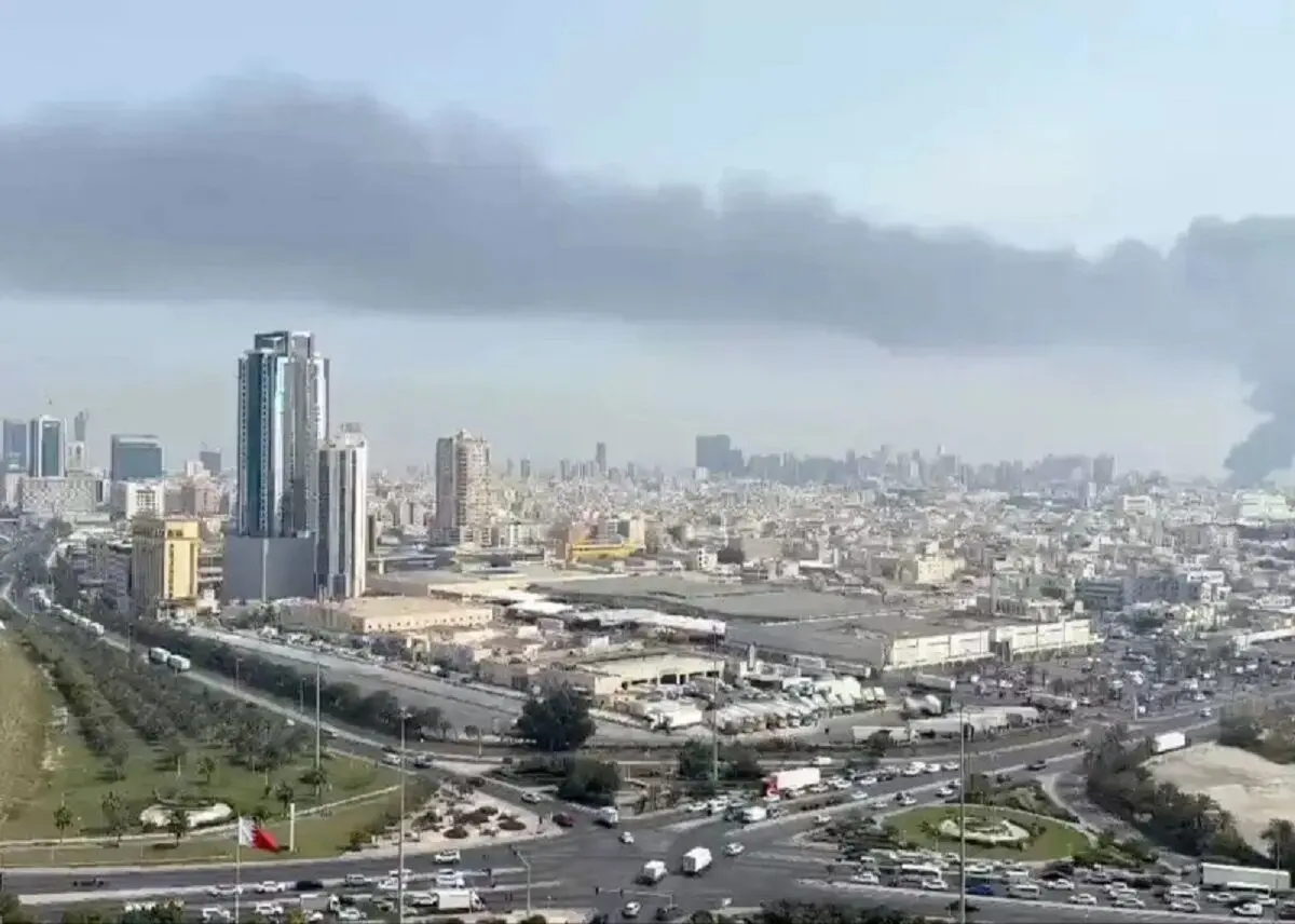 آژیر خطر در بحرین/ چند انفجار در مقر ناوگان پنجم آمریکا