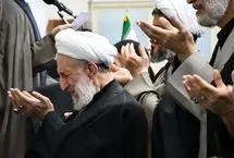 تصاویر؛ اقامه نماز باران توسط کاظم صدیقی 