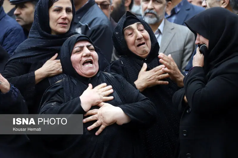 تشییع پیکر مطهر ۴ شهید «ناو دنا»۱۳