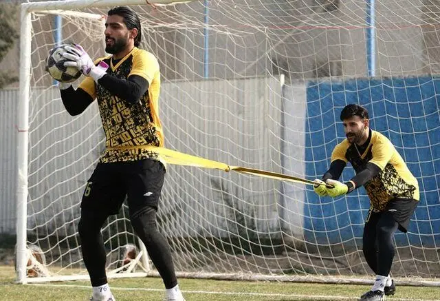 دروازه‌بان استقلال مقابل الوصل مشخص شد

