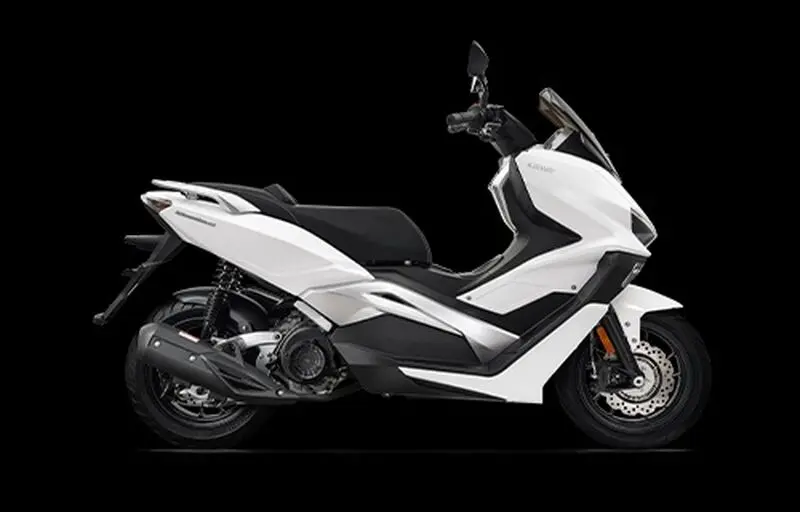 Keeway-Vieste-175-white-Glossy
