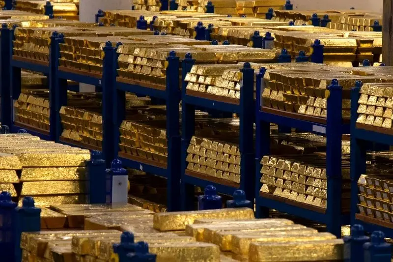 طلا ریخت؛ بازگشت بازار به کمترین سطح سه‌ماهه 