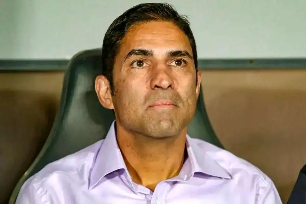 کسی پاسخ پرسپولیس را نمیدهد؛ وحید هاشمیان ماندگار است