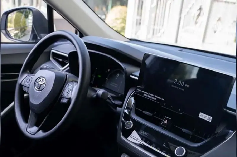 کرولا کراس هیبدریدی کابین2