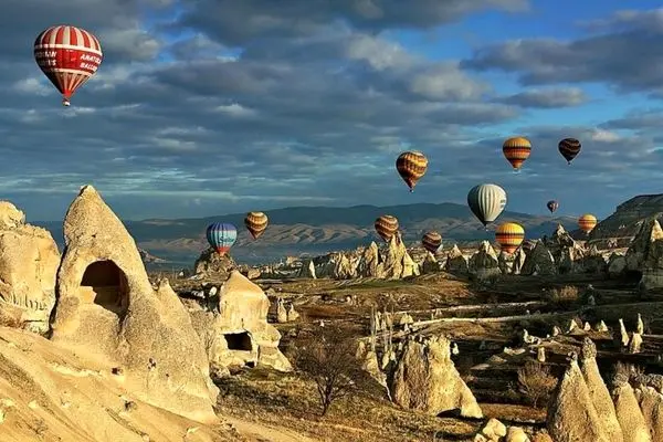 خطای راهنمای مسیریاب، راننده را در «ستون‌های پری» گرفتار کرد