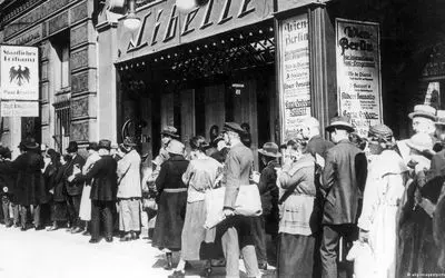 داستان ابرتورم؛  وقتی یک دلار، هزار میلیارد مارک بود و قیمت قهوه هردقیقه، دو هزار مارک گران می‌شد!