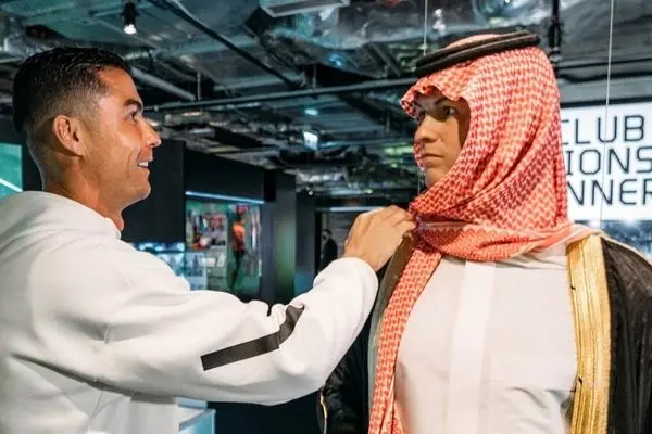 تصاویر؛ بازدید کریس رونالدو از موزه اختصاصی رونالدو در هنگ‌کنگ 