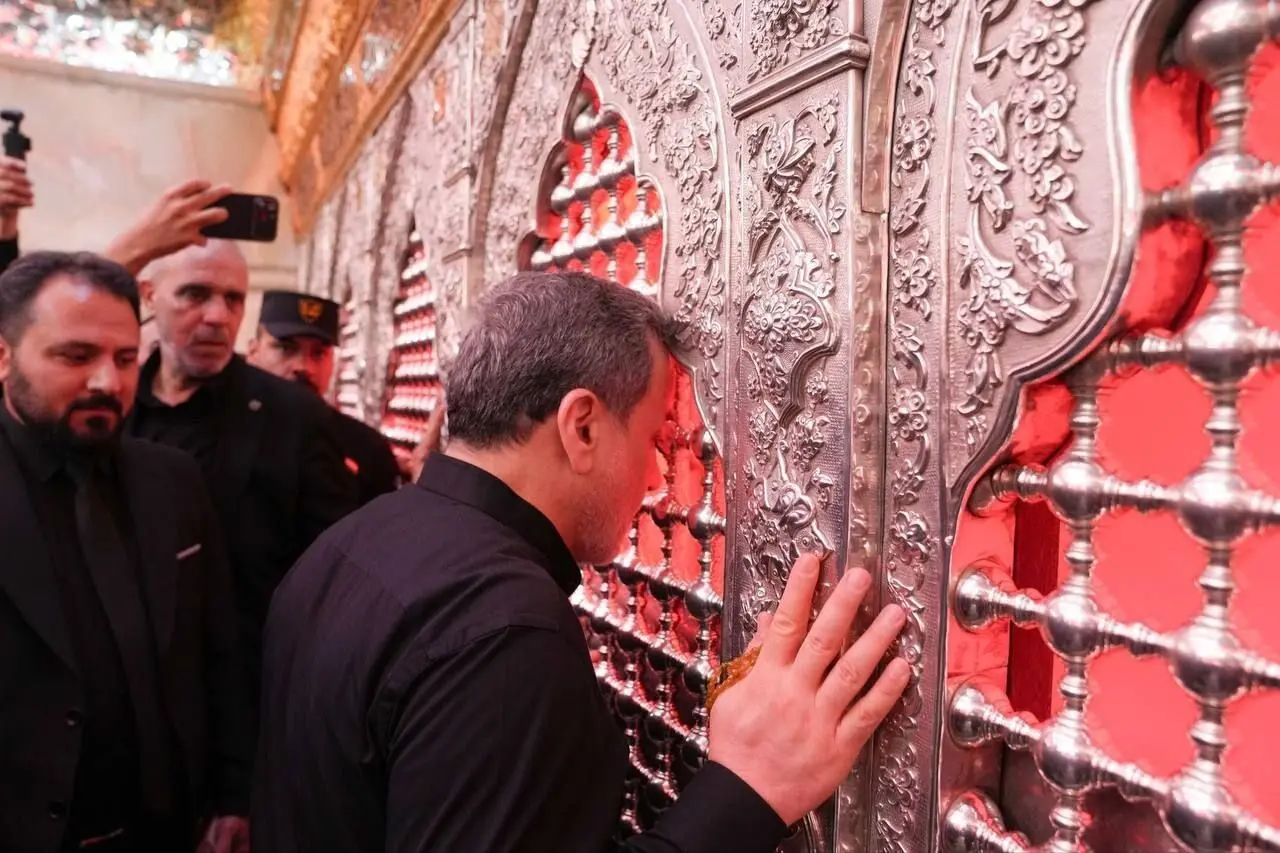 شعار «مرگ بر سازشگر» علیه عراقچی در کربلا
