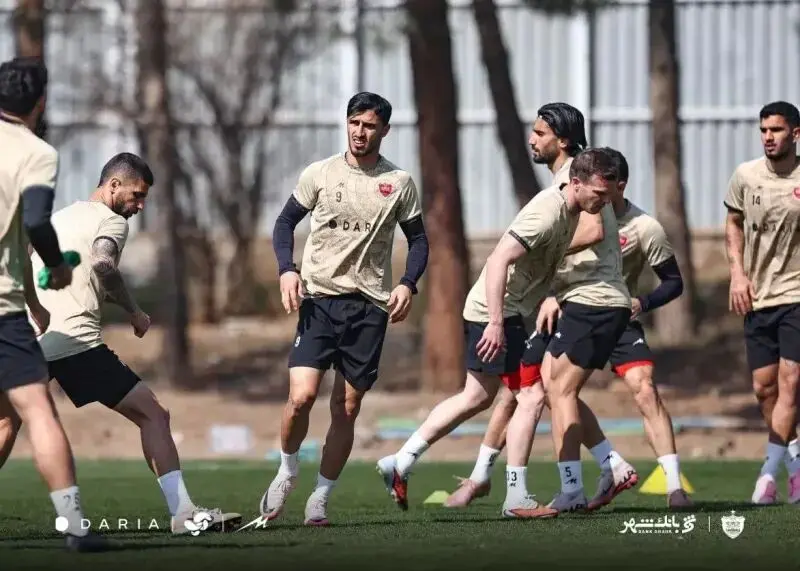 واکنش عملی علیپور به پیشکسوتان پرسپولیس