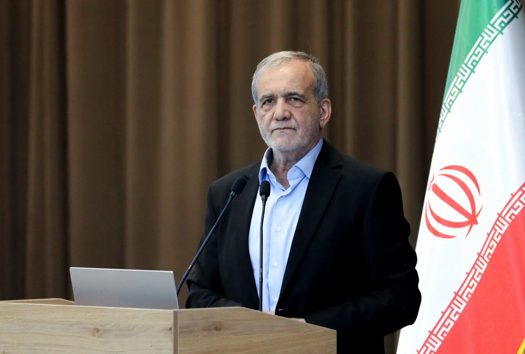 پزشکیان: خداوکیلی خیلی حرف می‌زنیم ولی عمل نمی‌کنیم