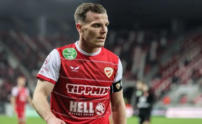 جنجال و درگیری دنیل گرا خرید جدید پرسپولیس با هواداران مجارستانی