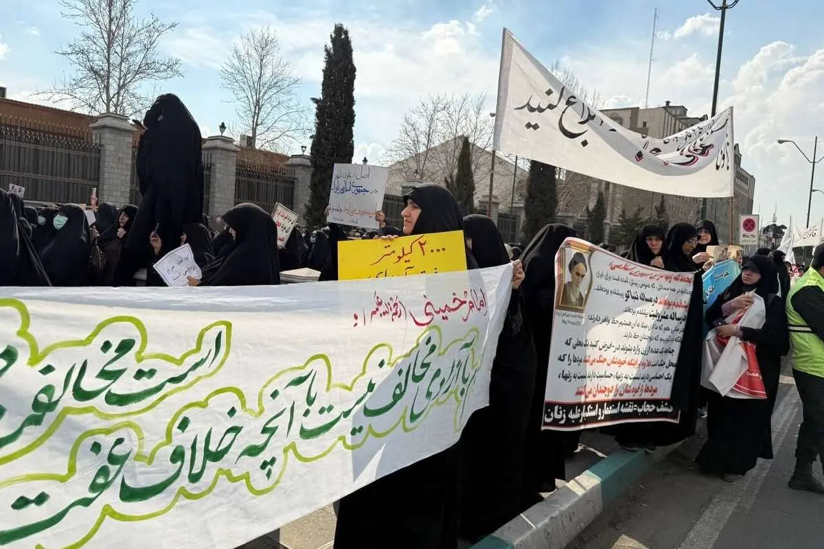 چه شد که باهنر هم غیرخودی شد