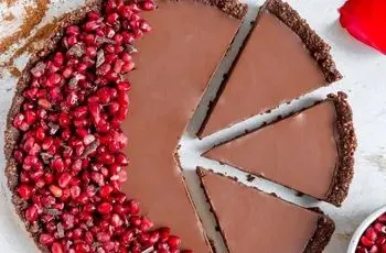 دسر یلدایی با بیسکوییت و شکلات؛ بهترین انتخاب برای شب یلدا 