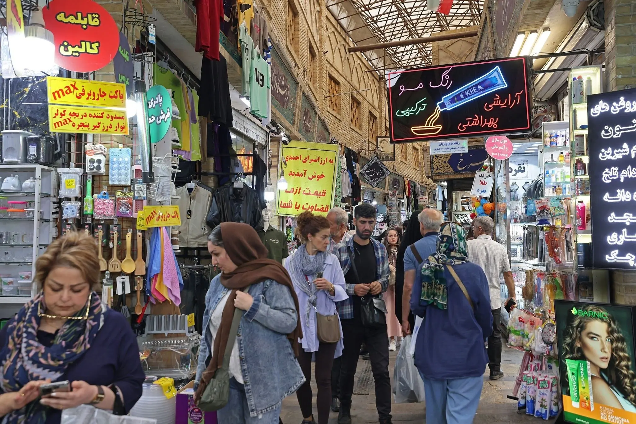 گزارش خبرگزاری فرانسه از گلایه‌های کاسبان تهرانی
