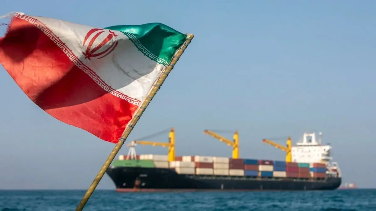 آمریکا: به قایق‌های نظامی ایران حمله کردیم