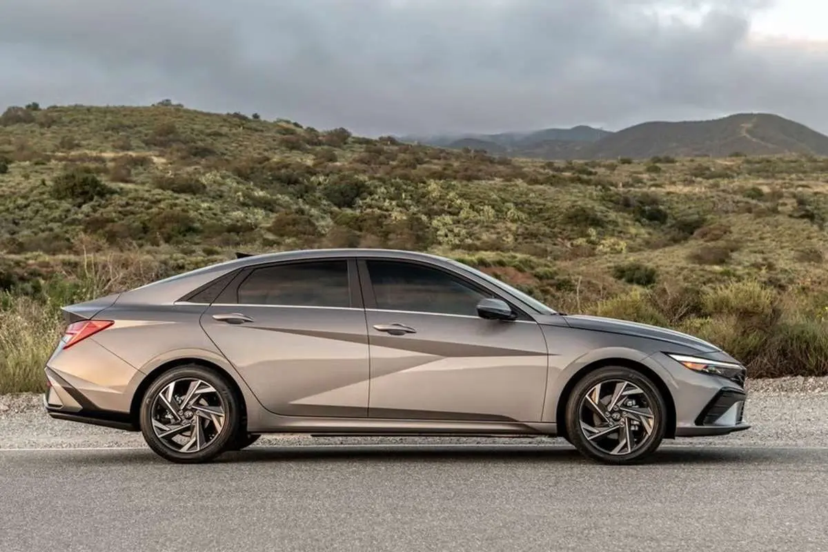 هیوندای النترا؛ رقیب جدید برای ماشین‌های چینی در ایران  