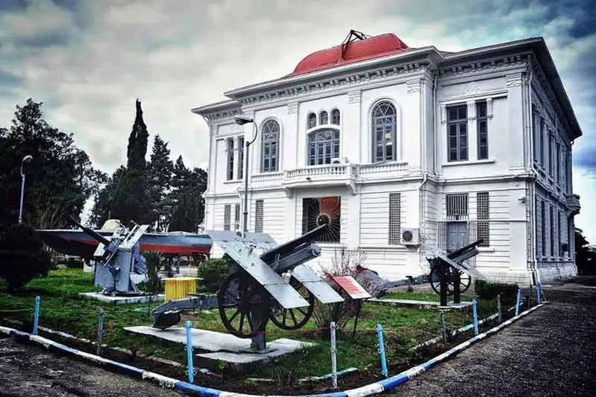 ۴۵ درصد از بنای ثبت شده و ارزشمند کاخ موزه نظامی بندر انزلی تخریب شد