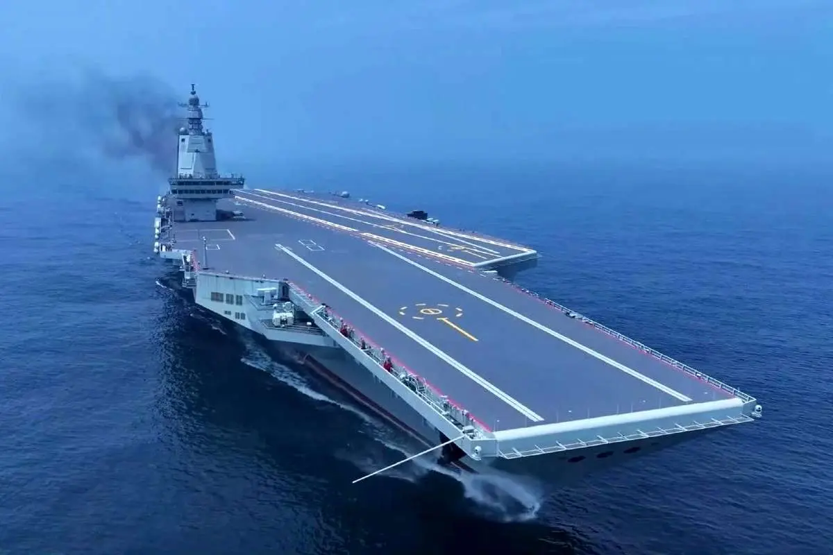 رونمایی چین از ناوهواپیمابر فوجیان؛ پیشرفته‌ترین ناوهواپیمابر چین از ناوهای هواپیمابر آمریکایی بهتر است؟