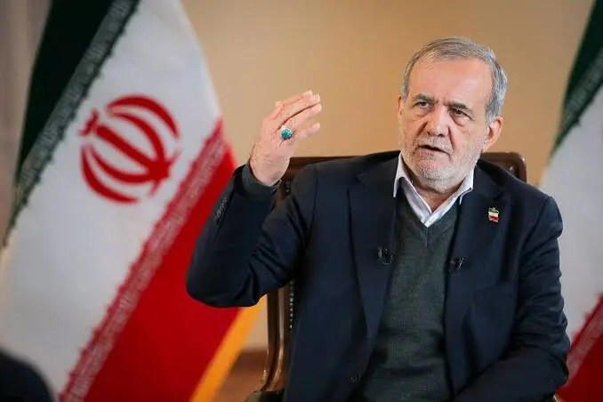 پزشکیان: تأسیسات هسته‌ای صلح‌آمیز باید از حمله مصون باشند