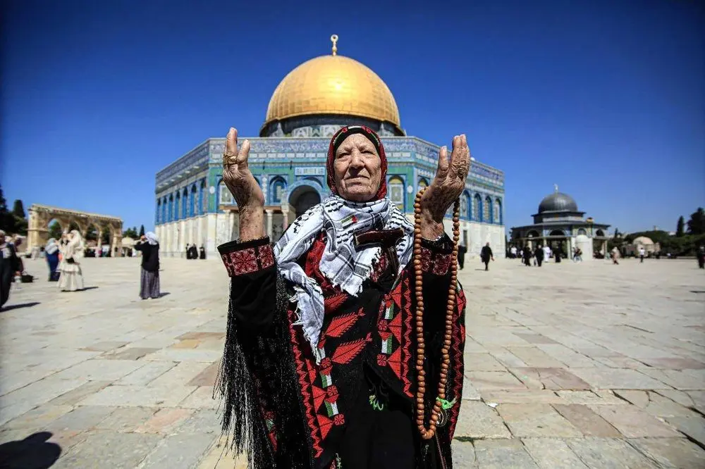 ببینید؛ جشن سالروز میلاد پیامبر(ص) در مسجد الاقصی
