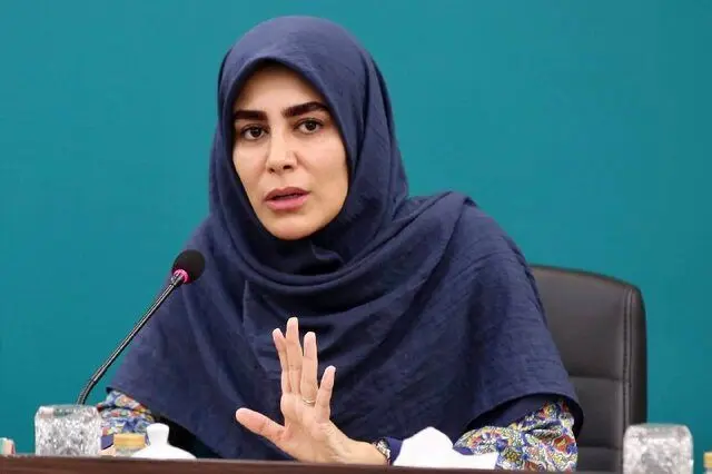 حاشیه و متن برکناری نادره رضایی