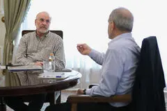 هم‌صدایی کم‌سابقه سران قوا درباره جنگ؛ چرا تندروها با پایان «عزتمندانه» مخالف‌اند؟