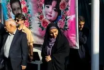 تصاویر؛ ادای احترام فرزانه صادق به سردار سلیمانی