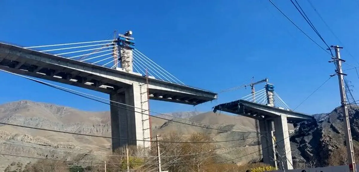 تصاویر لحظه حمله به پل بی 1 (بیلقان) کرج