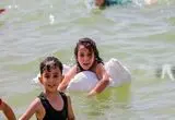 تصاویر؛ حال خوب کودکان غزه در دریا