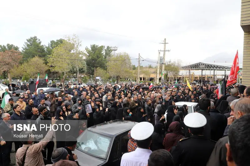تشییع پیکر مطهر ۴ شهید «ناو دنا»۱۱