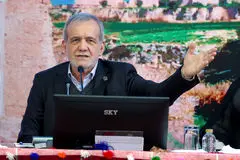 پزشکیان: باید منت بکشیم که سرمایه‌گذار بیاید