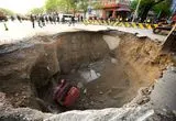 نشست هولناک بزرگراهی در شانگهای به علت وجود چاه‌فاضلاب غول‌پیکر