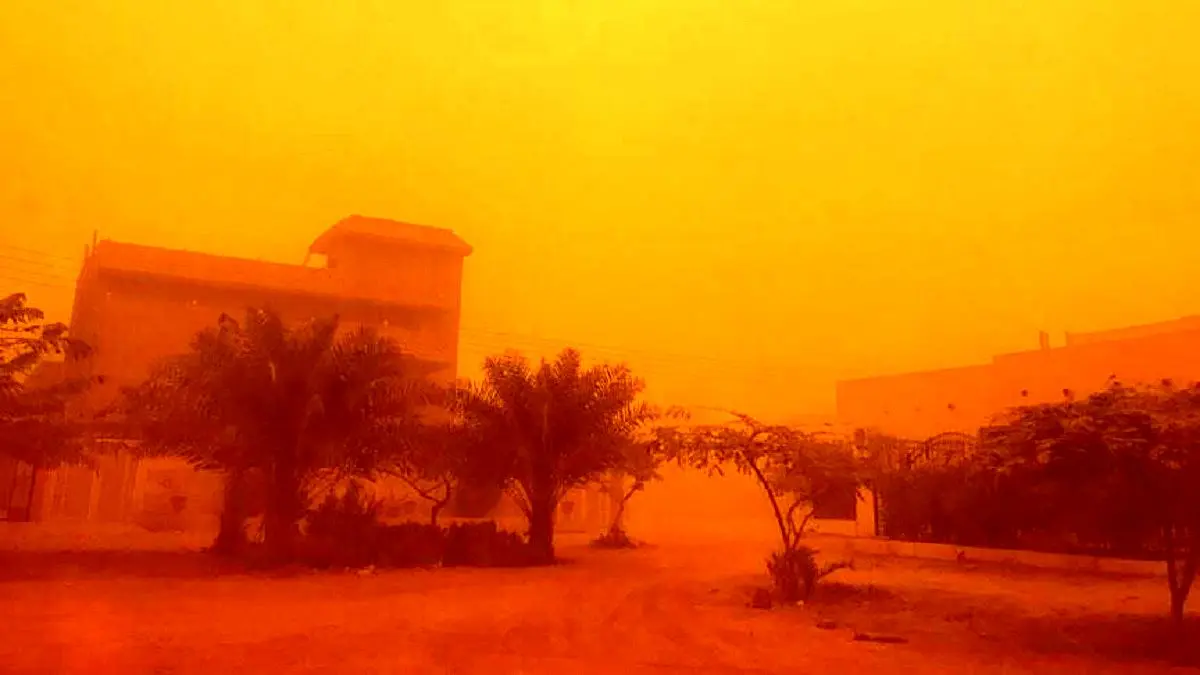 طوفان ریزگردها غرب عراق را درنوردید