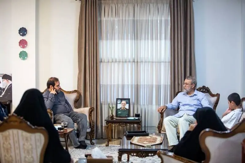دیدار لاریجانی با خانواده شهید محرابی