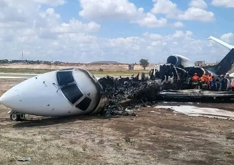 هواپیمای حامل وزیر معادن کنگو آتش گرفت