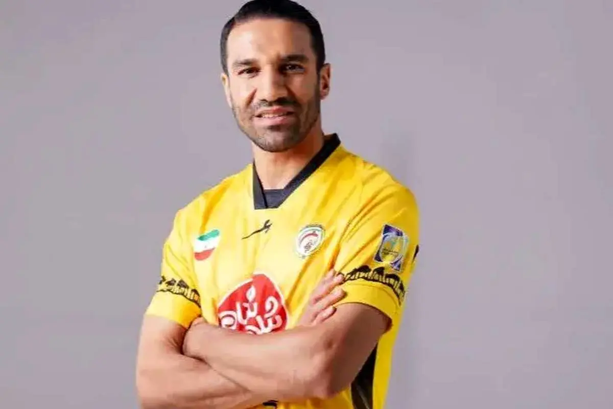 ستاره پرسپولیسی فجر بلای جان پرسپولیس!