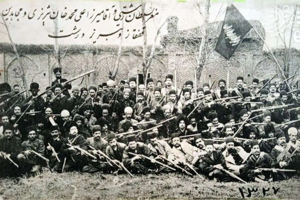 یک عکس یک روایت: گروهی از مجاهدین مشروطه‌خواه 