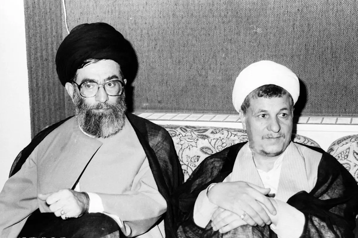 خاطرات هاشمی: تهدید به قطع رابطه با آرژانتین برای دفاع از رهبر انقلاب