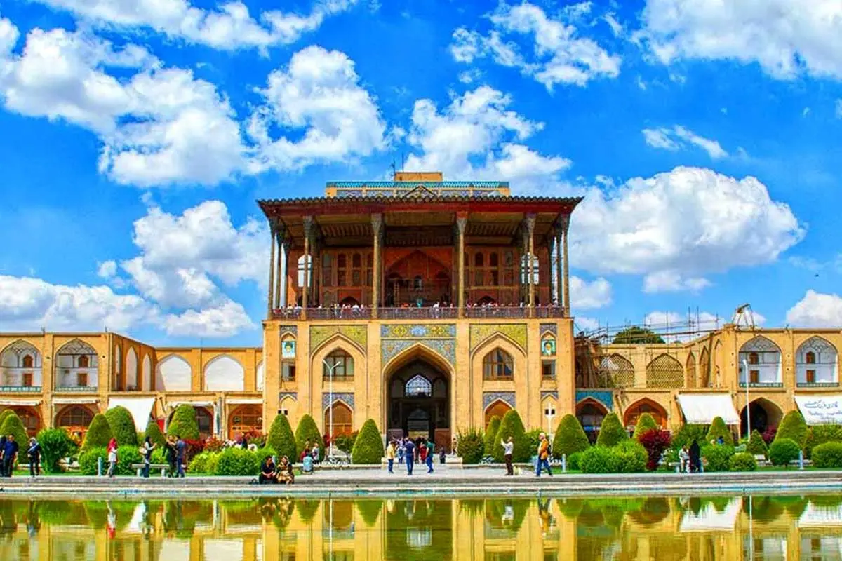 تصویر؛ اصفهان ١٢٠ سال پیش، عالیقاپو در قاب قاجار!