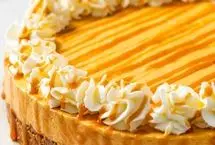 طرز تهیه کیک یخچالی کاراملی؛ دسر جذاب و خوشمزه 