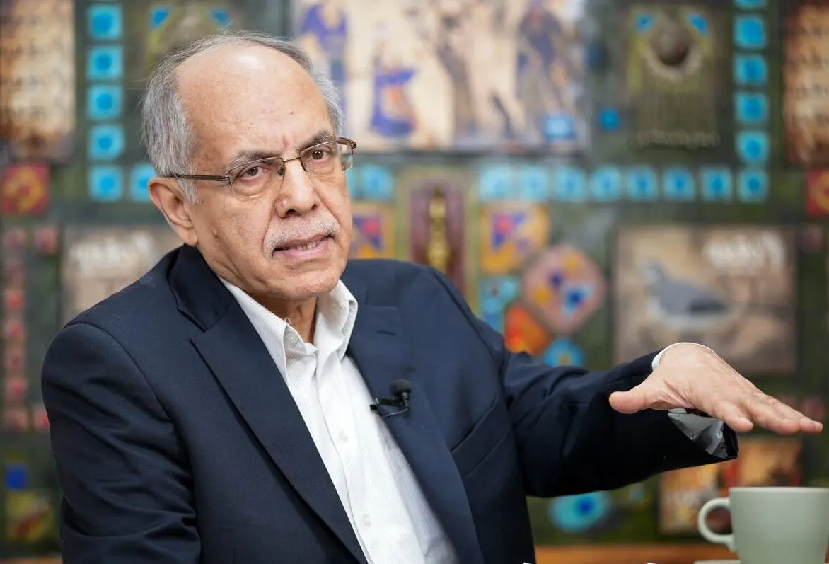 چرا روشنفکرانی چون فروغی حامی رضاخان شدند؟