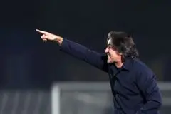 ساپینتو در فکر چینش ساختار دفاعی در دربی؛ 2 بلیت برای 4 نفر!​