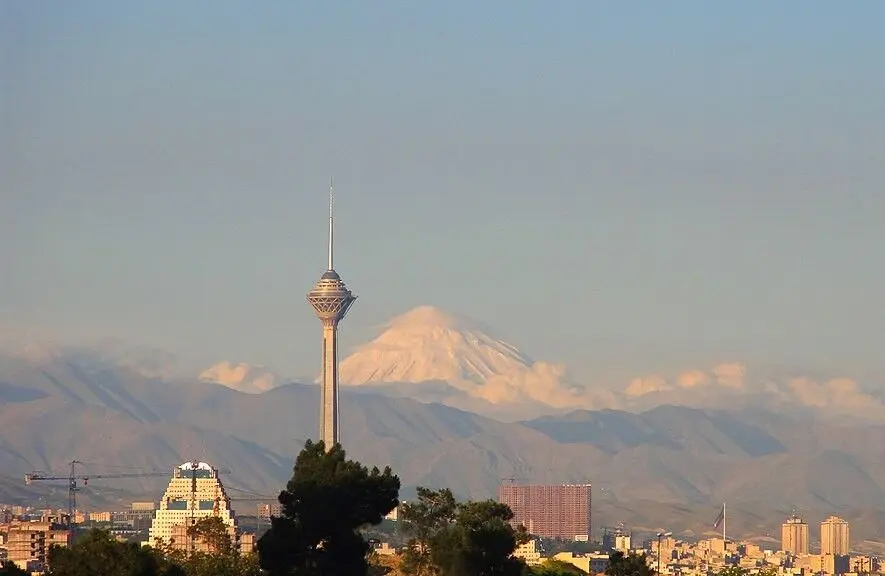 هواشناسی دوباره هشدار داد/ هوای نامطلوب تهران تا دوشنبه هفته آینده
