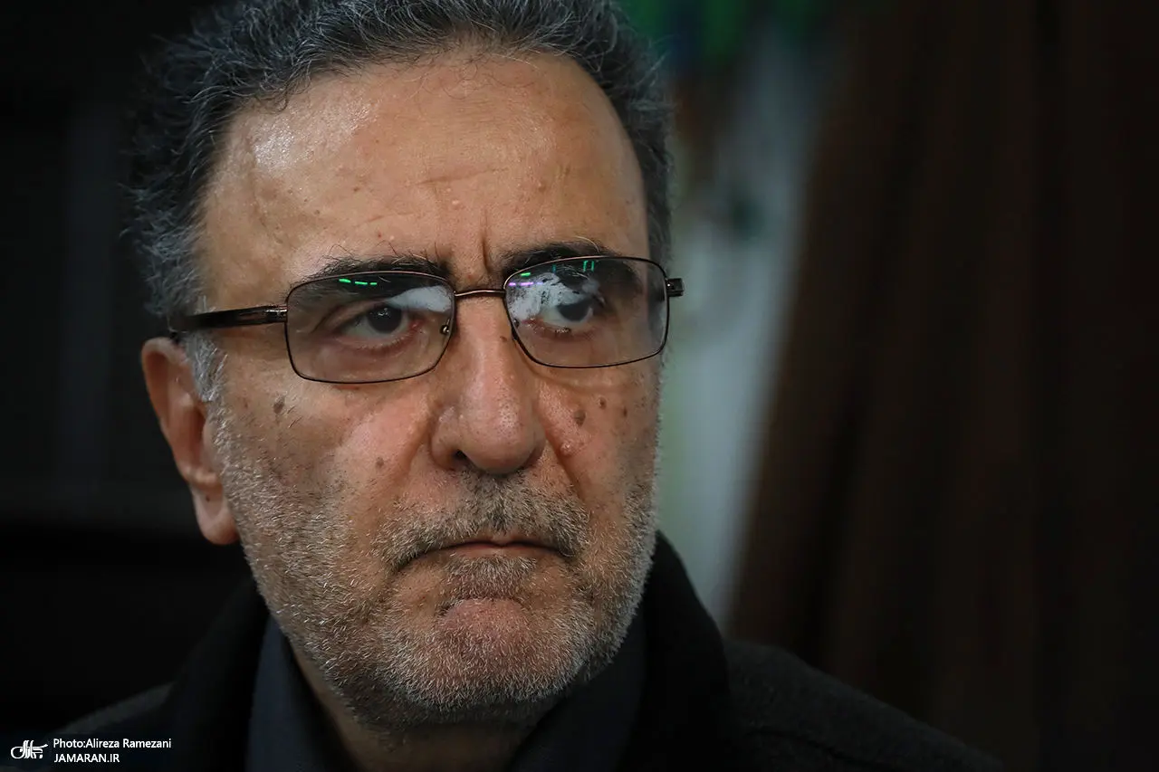 تصاویر؛ متن و حاشیه تشییع برادر سید مصطفی تاج‌زاده